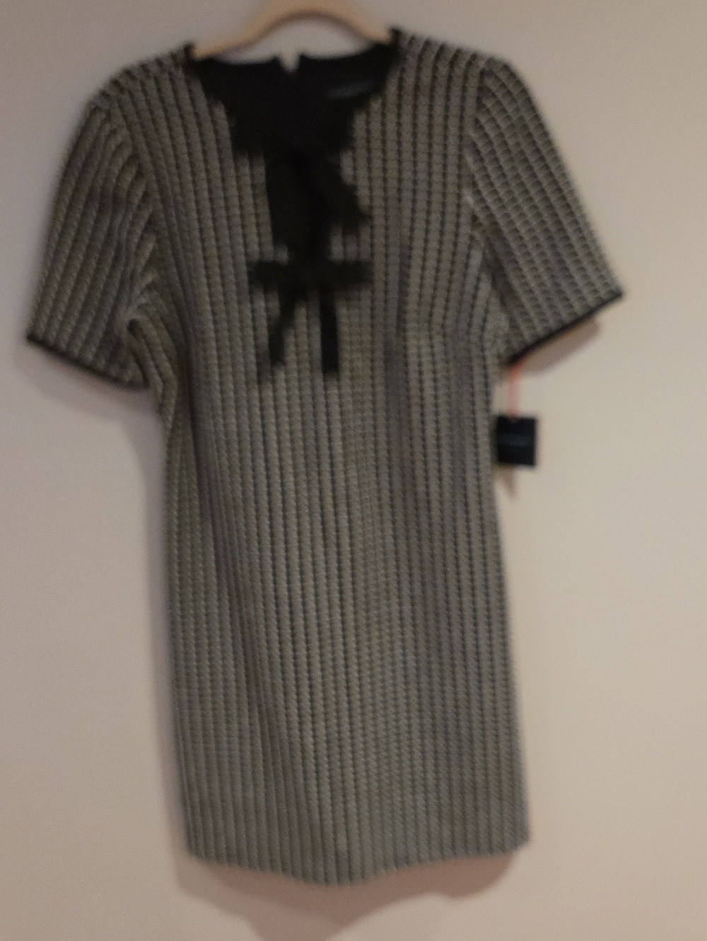 Womens Black and White Patterned Dress with Bow Accent By Cynthia Rowley Size M